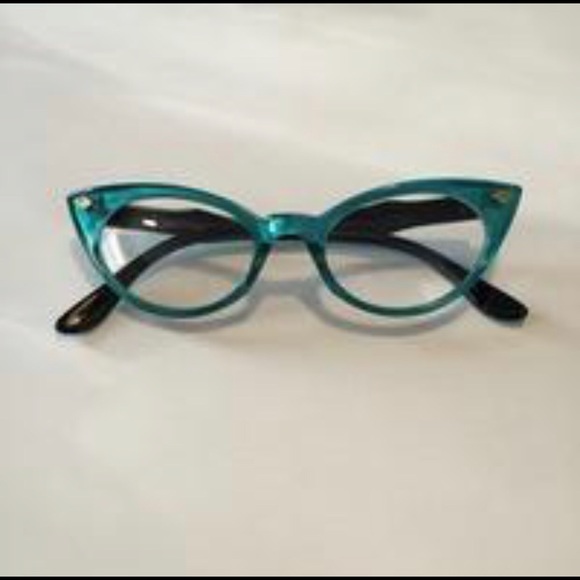 Accessories - LAST PAIR❣️Sea green cat eye clear lens glasses 👓